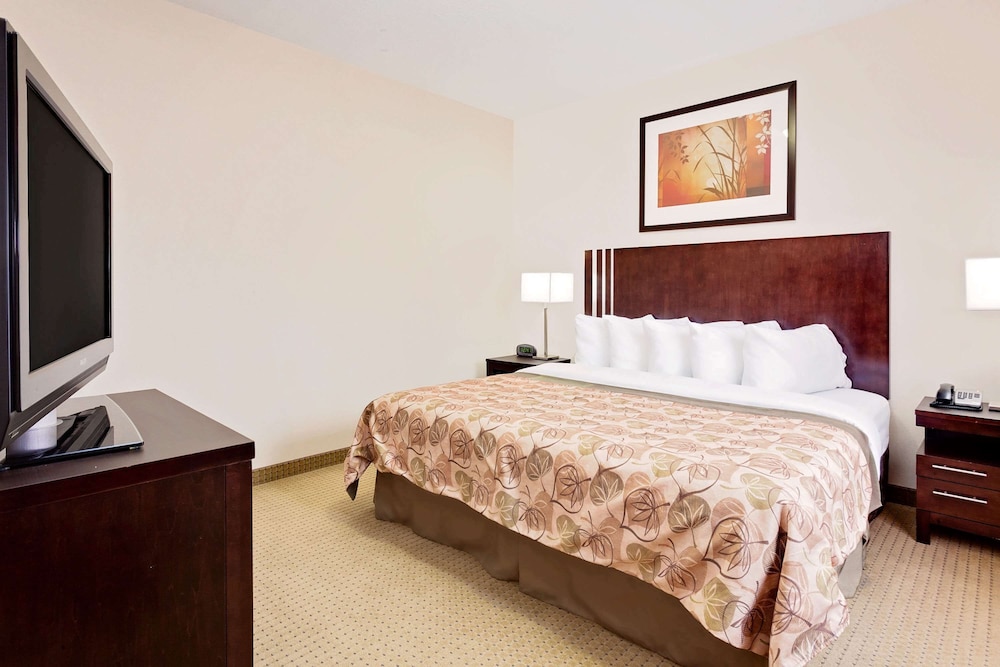 Ramada Lac La Biche 17/56