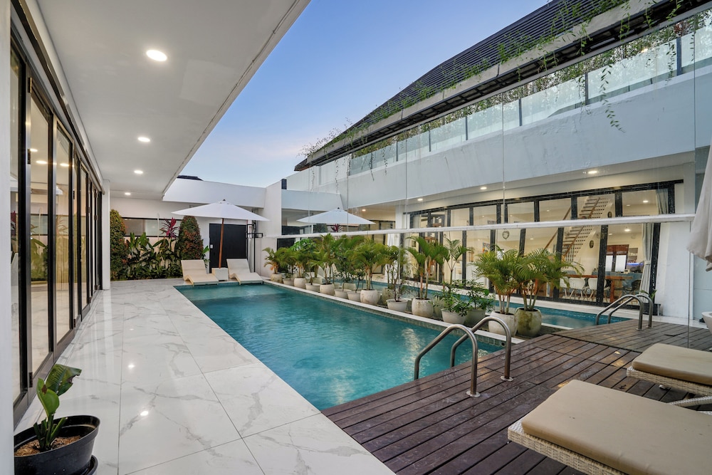 Lux Villages and K Hotel 45/50