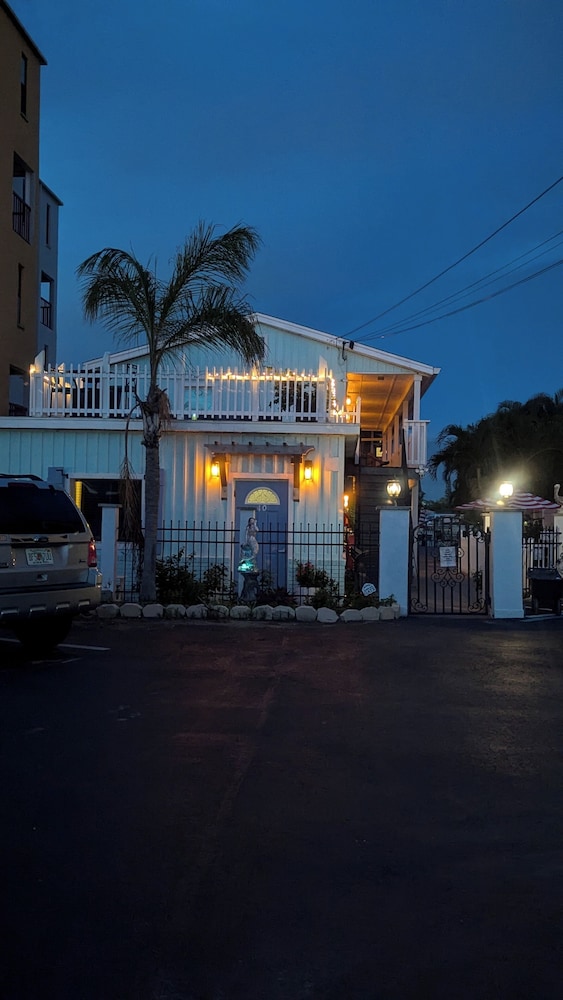 Lorelei Resort Motel 2/69