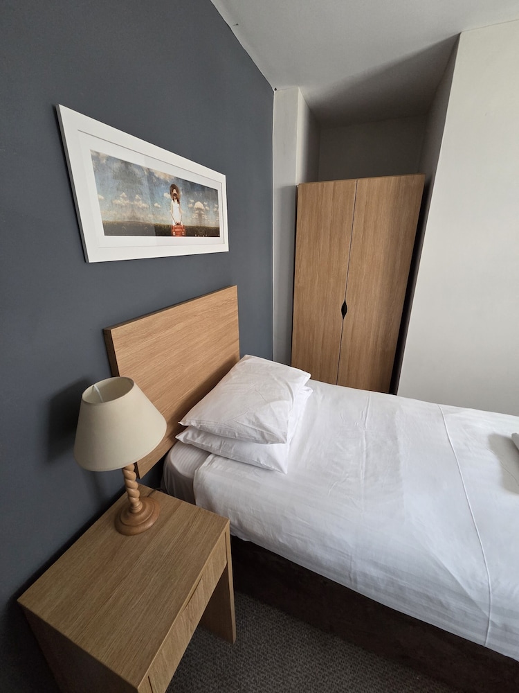 Beresford Hotel 23/57