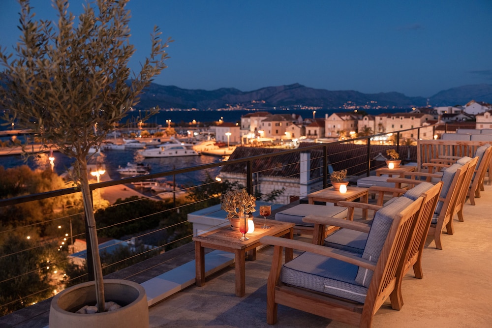 Hotel Osam 44/50
