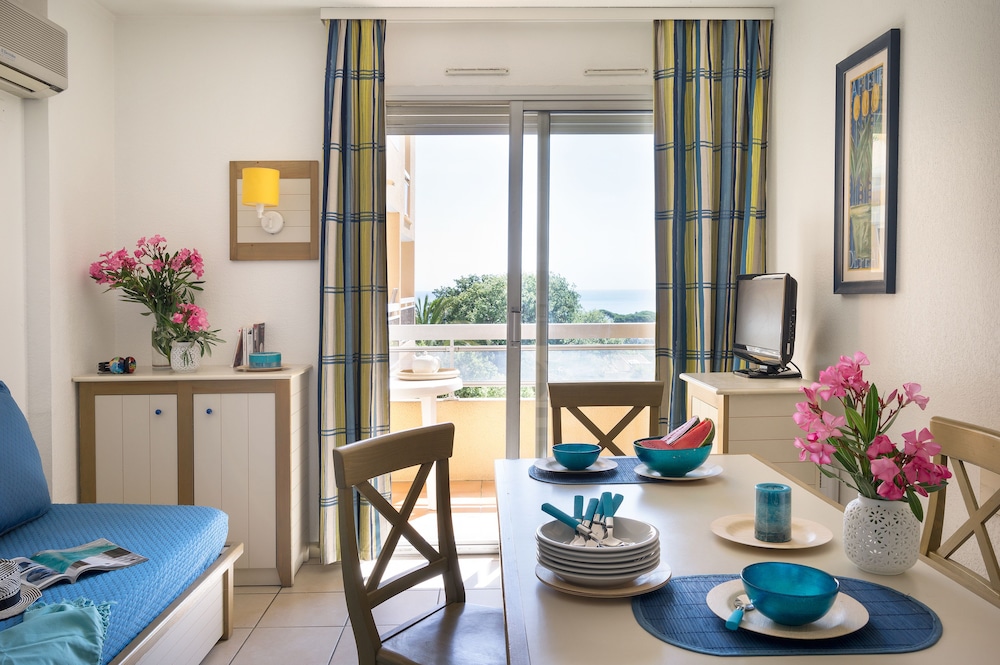 RESIDENCE LA ROSTAGNE 34/50
