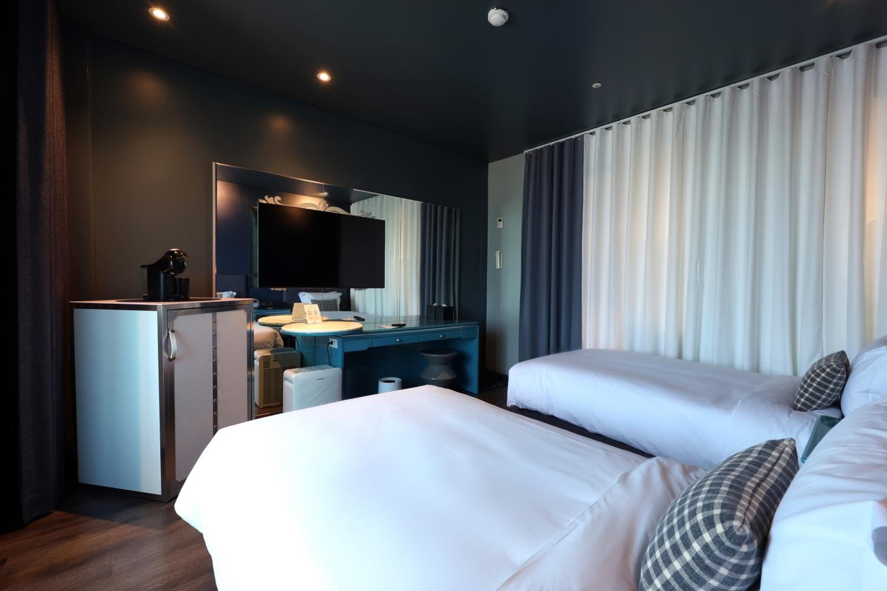 غرفة سوبيريور بسرير فردي، Imperial Palace Boutique Hotel Itaewon 6/10