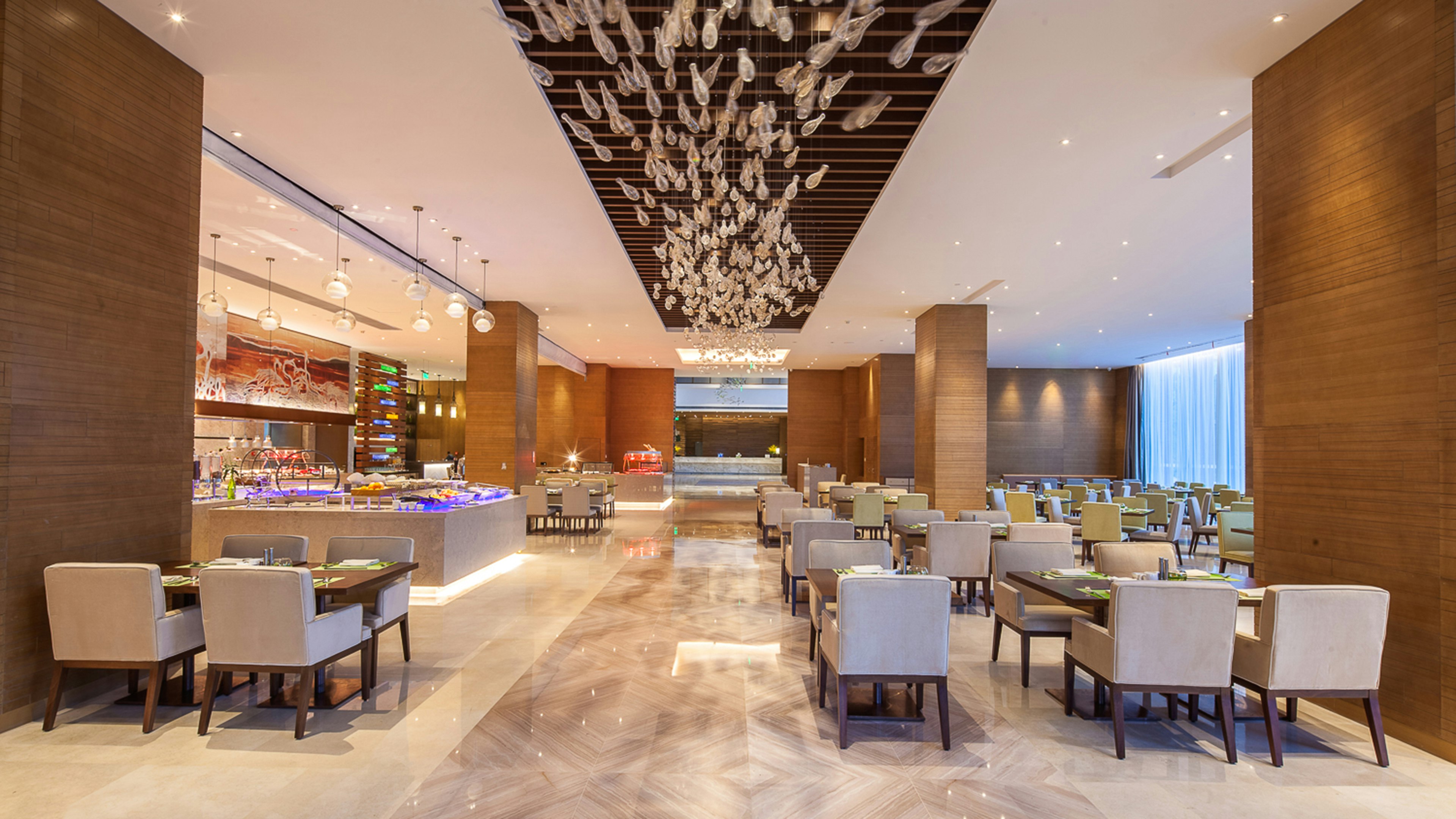 HOLIDAY INN NANJING QINHUAI SOUTH 16/34