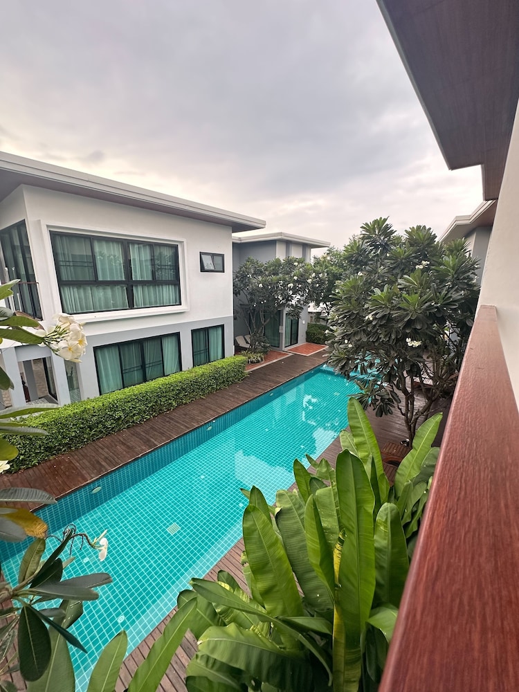 Chic Villa 6 60/61