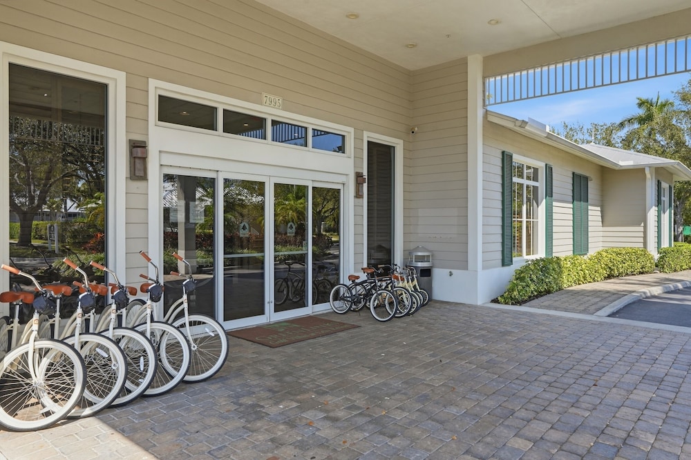 Greenlinks Golf Villas At Lely Resort 70/76