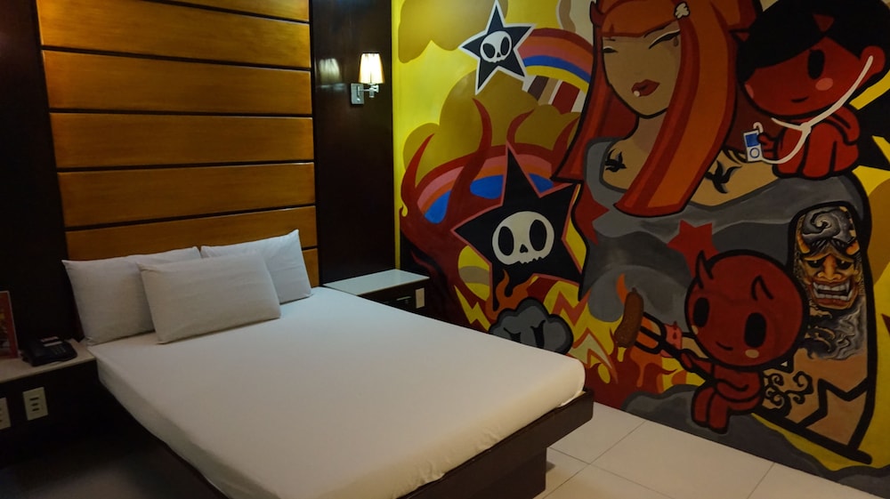 Harts Hotel Quezon City 28/30