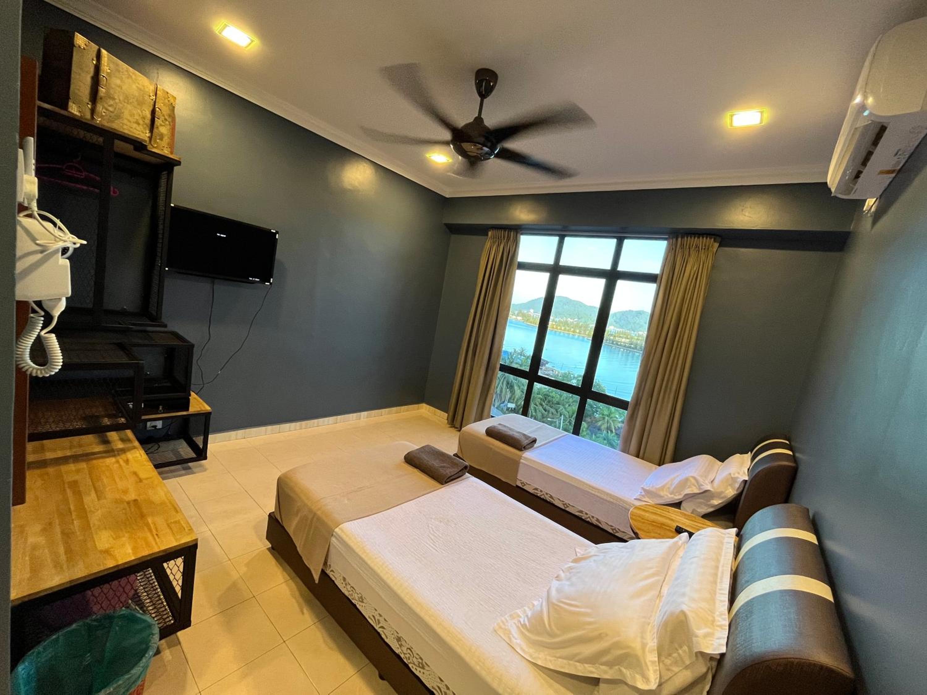 Marina Cove Resort 5/48