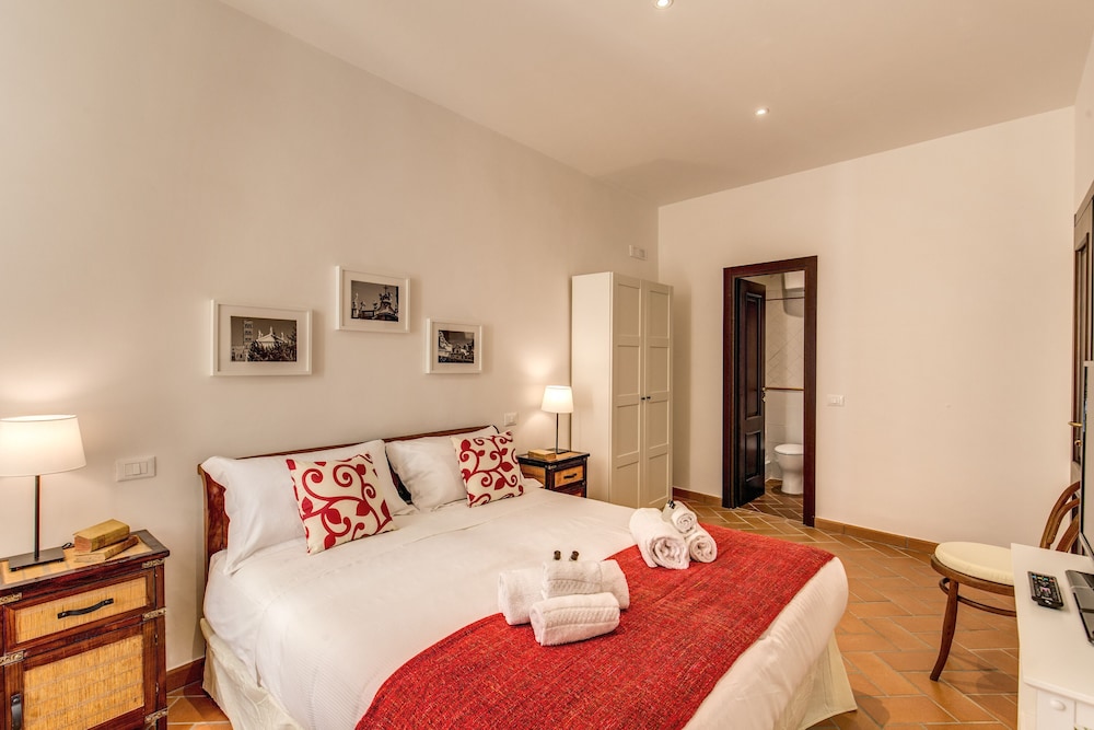 Piccolo Trevi Suites 8/53