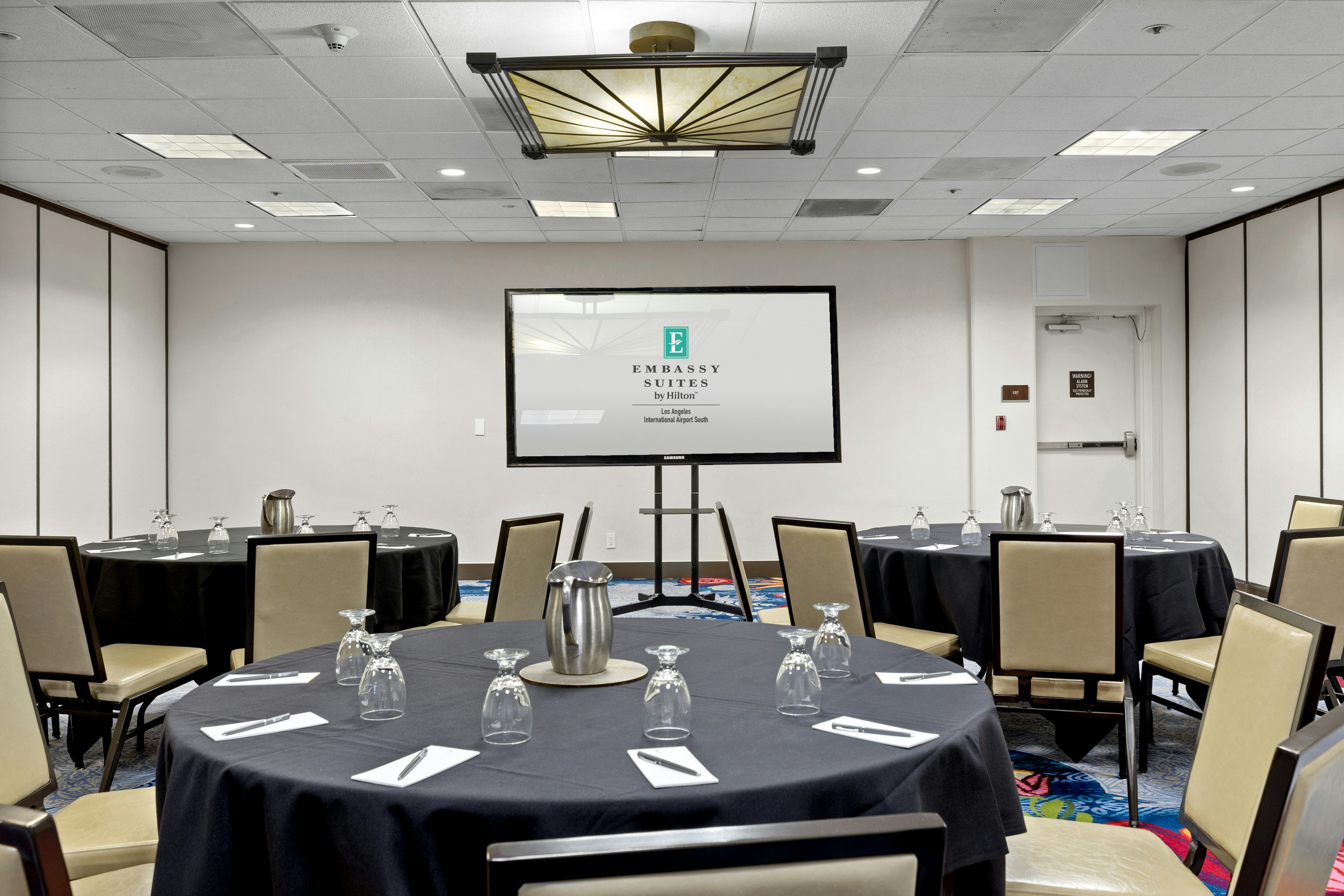 Embassy Suites by Hilton Los Angeles International Airport South 56/65
