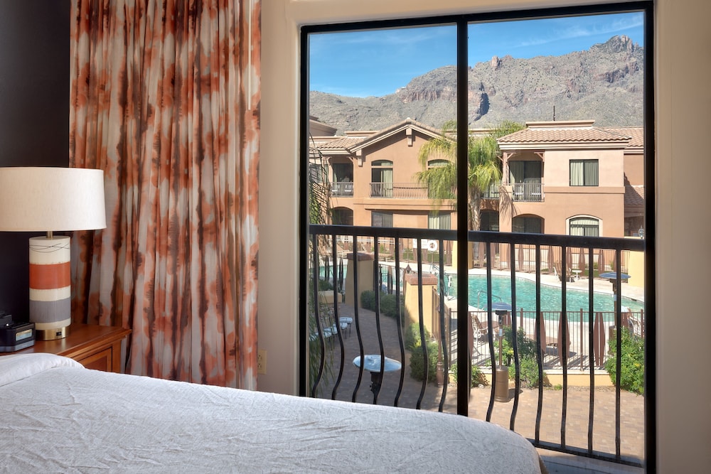 Embassy Suites Tucson Paloma Village 18/53