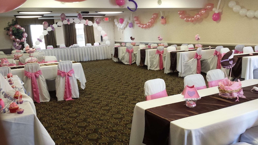 Bluegrass Extended Stay Hotel 38/57