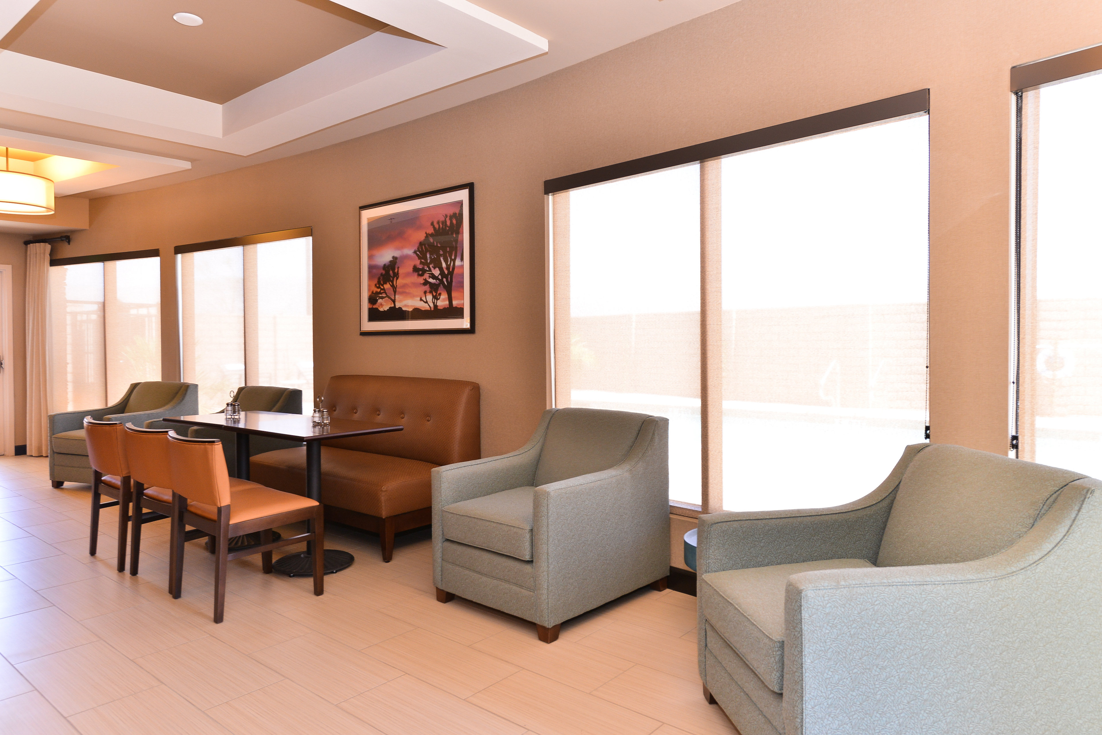 Holiday Inn Express Hotel & Suites Indio - Coachella Valley 56/78