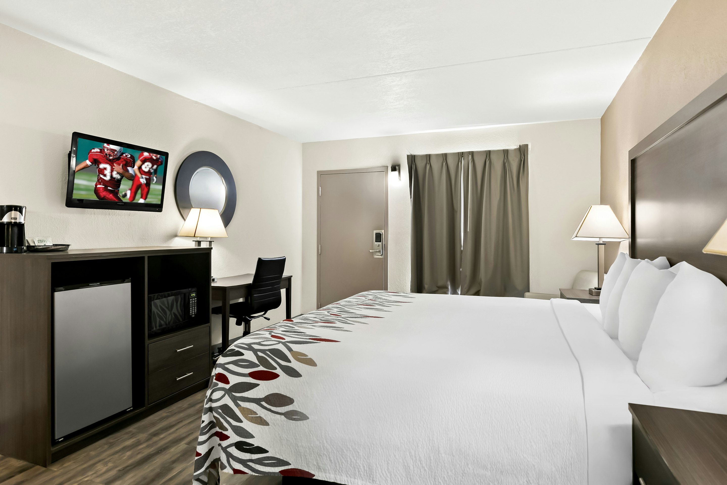 Superior, King Bed, Smoking, Accessible