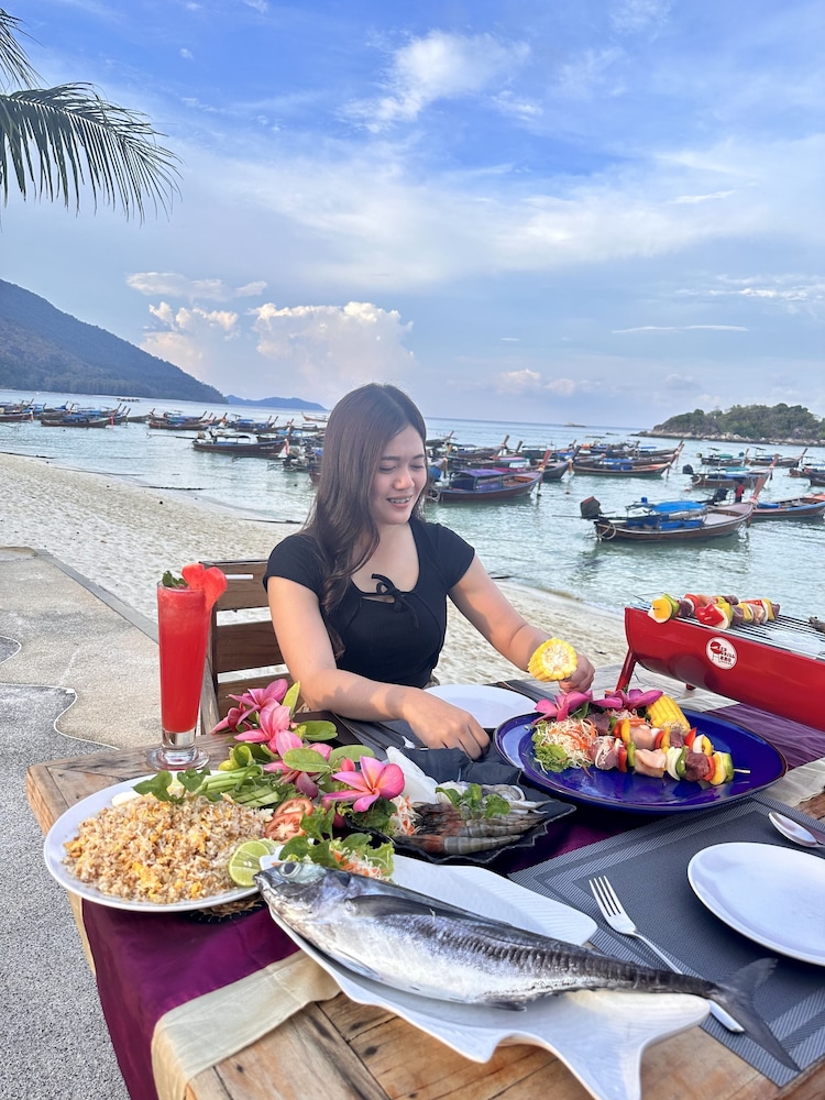 Lipe Power Beach Resort 30/50