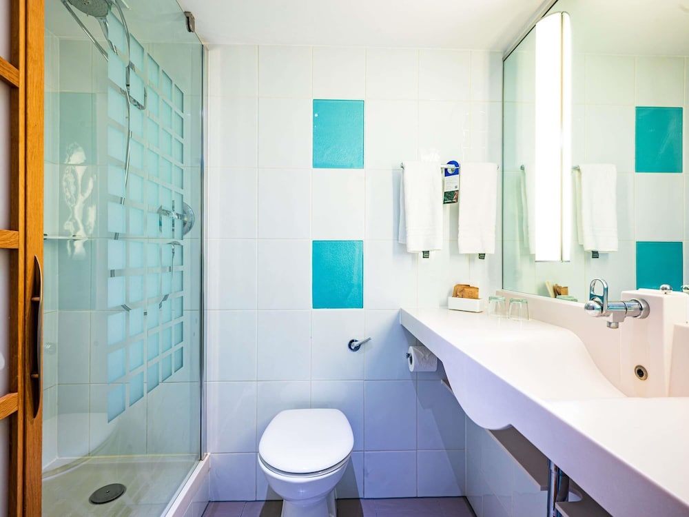 Novotel London West 50/50