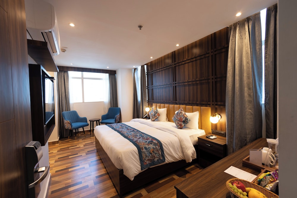 Hyphen Business Hotel 23/50
