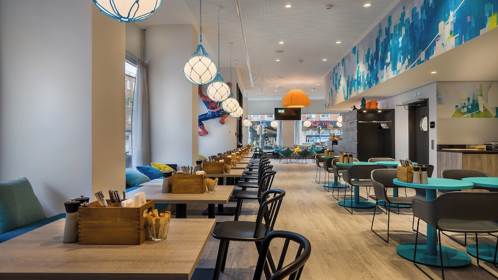 Holiday Inn - the niu, Welly Kiel by IHG 37/47