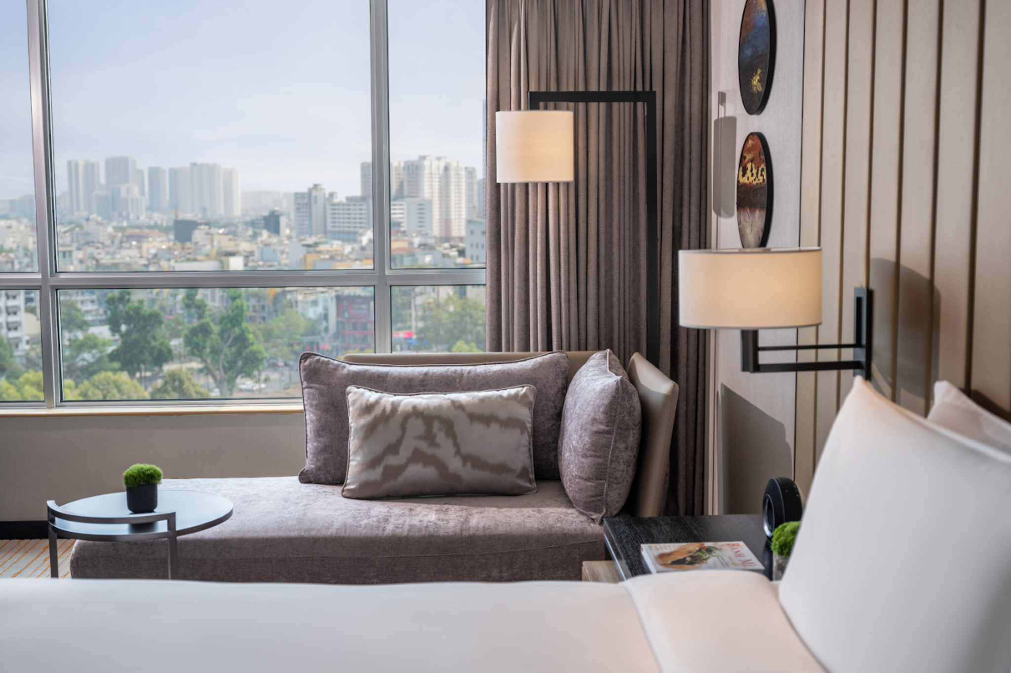 New World Saigon Hotel 54/77
