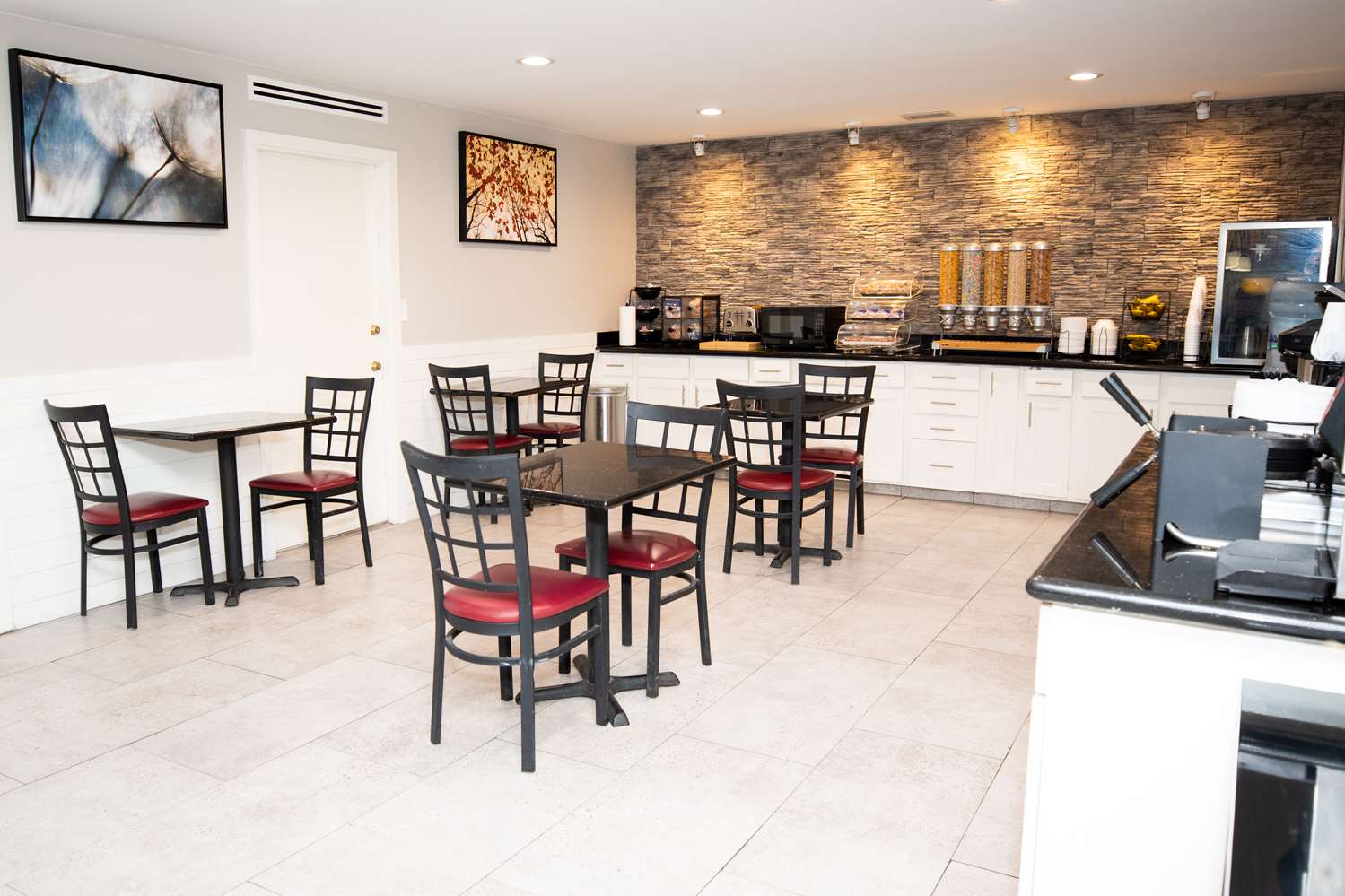 Americas Best Value Inn Harlingen 12/16