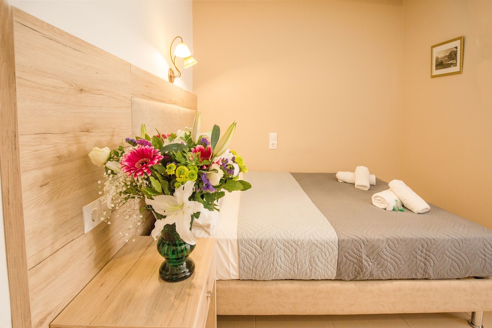 Mastorakis Hotel 34/69