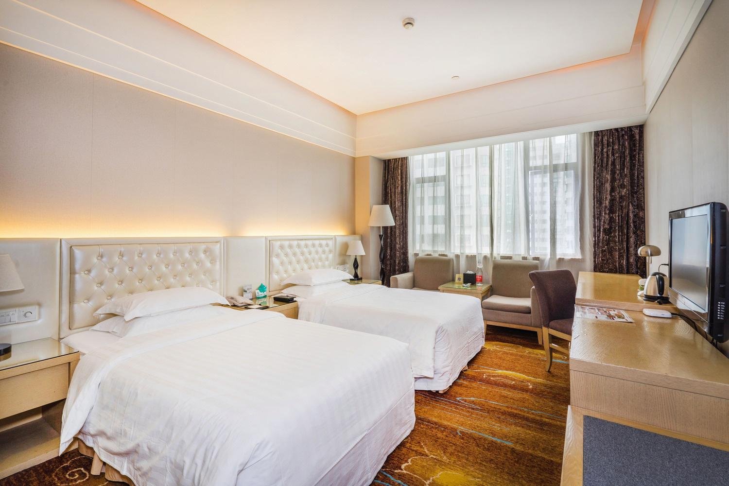 Superior, Twin Beds