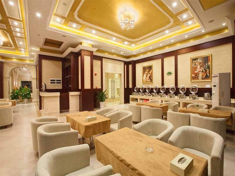 Vienna Hotel (Huizhou Yanda Avenue) 35/44