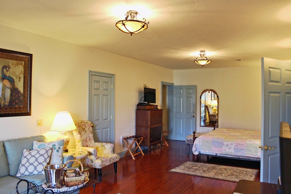 Battlefield Bed &amp; Breakfast Inn 15/76