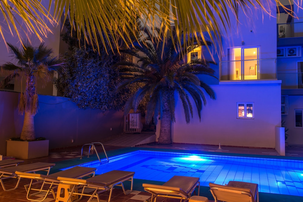 Primavera Beach Hotel 30/35