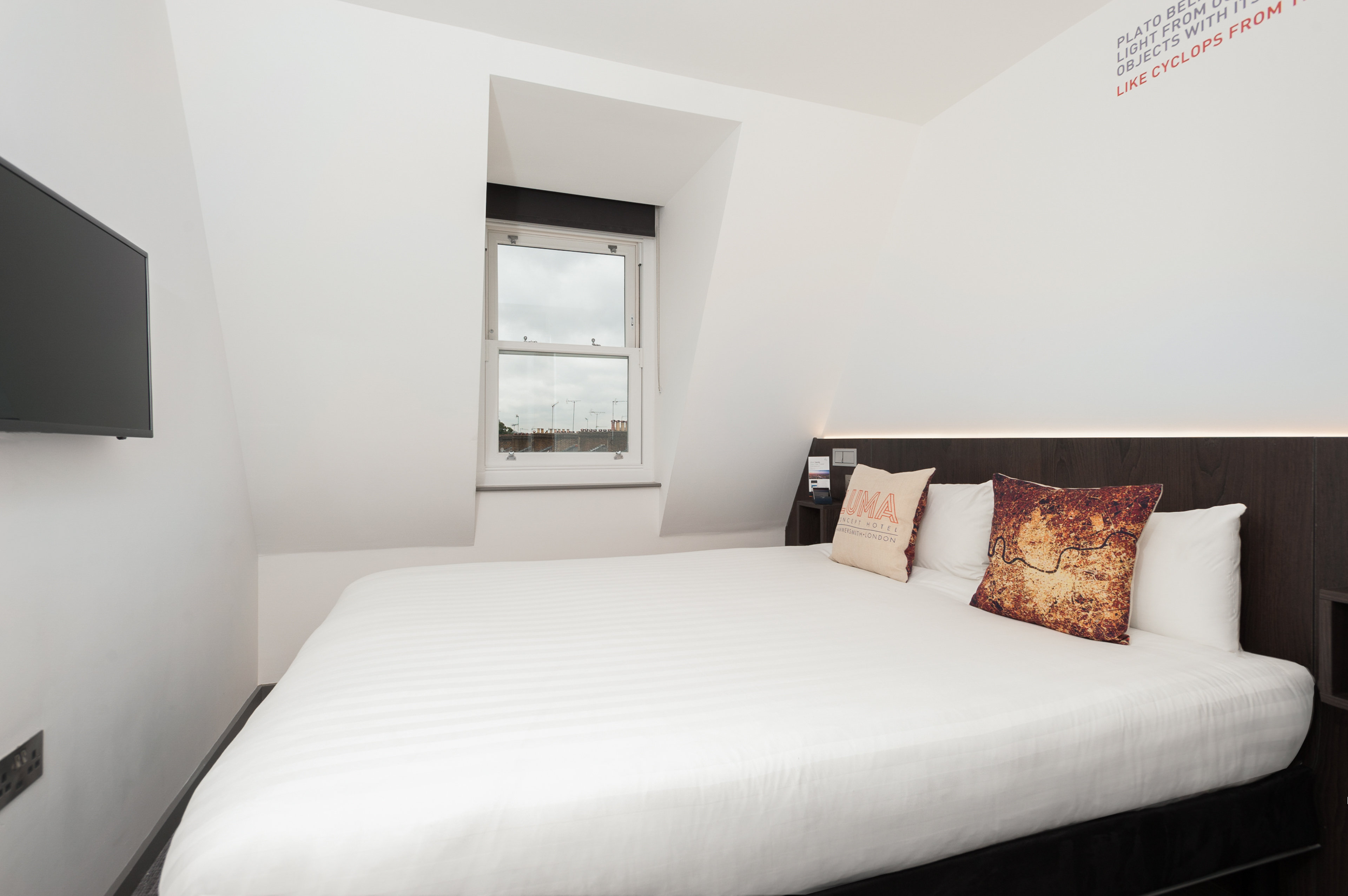 Light، Heeton Concept Hotel - Luma Hammersmith 2/5