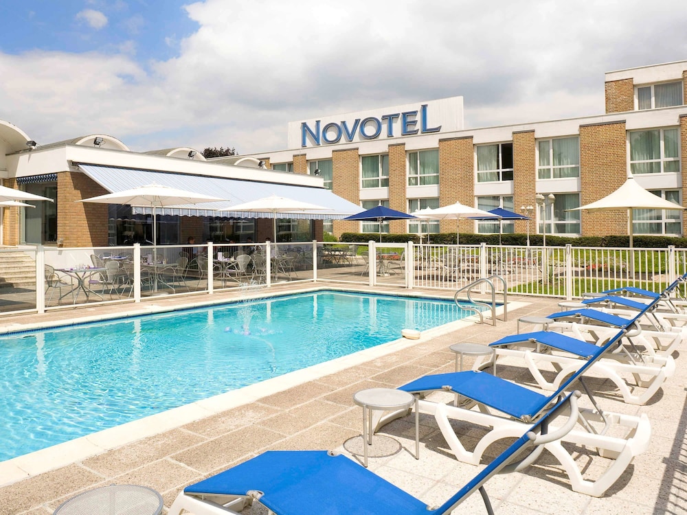 NOVOTEL VALENCIENNES AERODROME 2/48