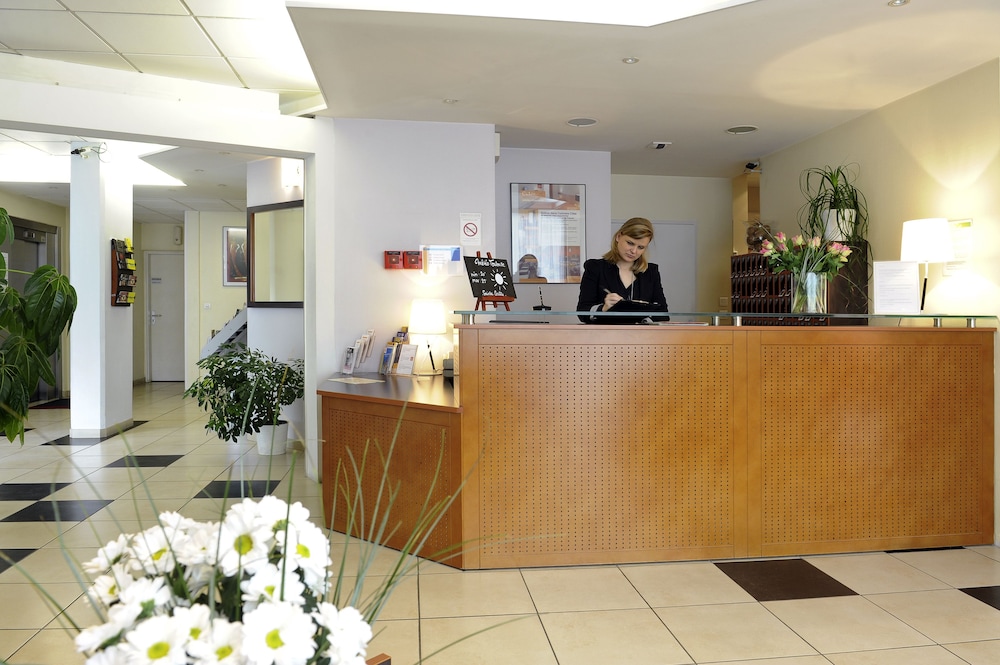 lobby