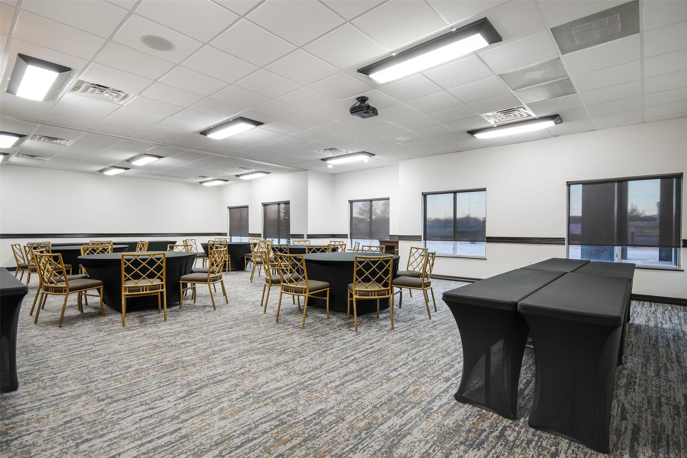 Hawthorn Suites by Wyndham Lubbock 79/92