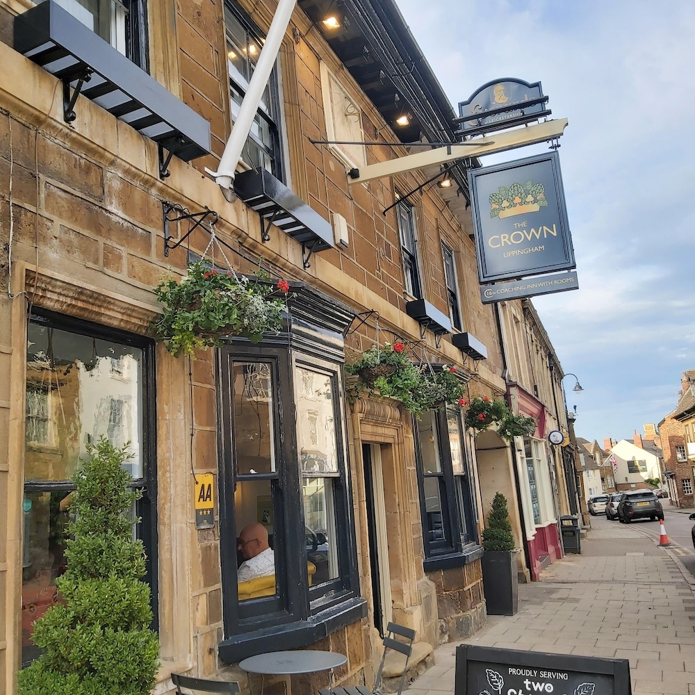 The Crown Inn 1/34