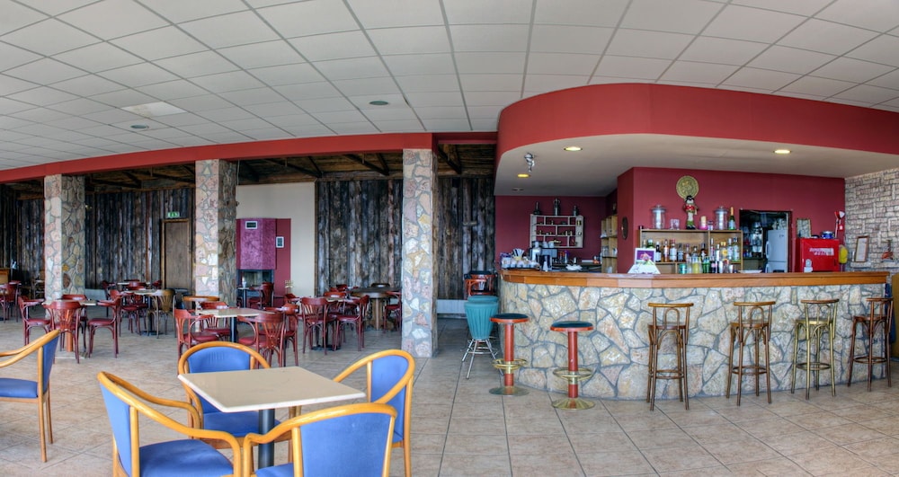 Lecadin Hotel 32/50