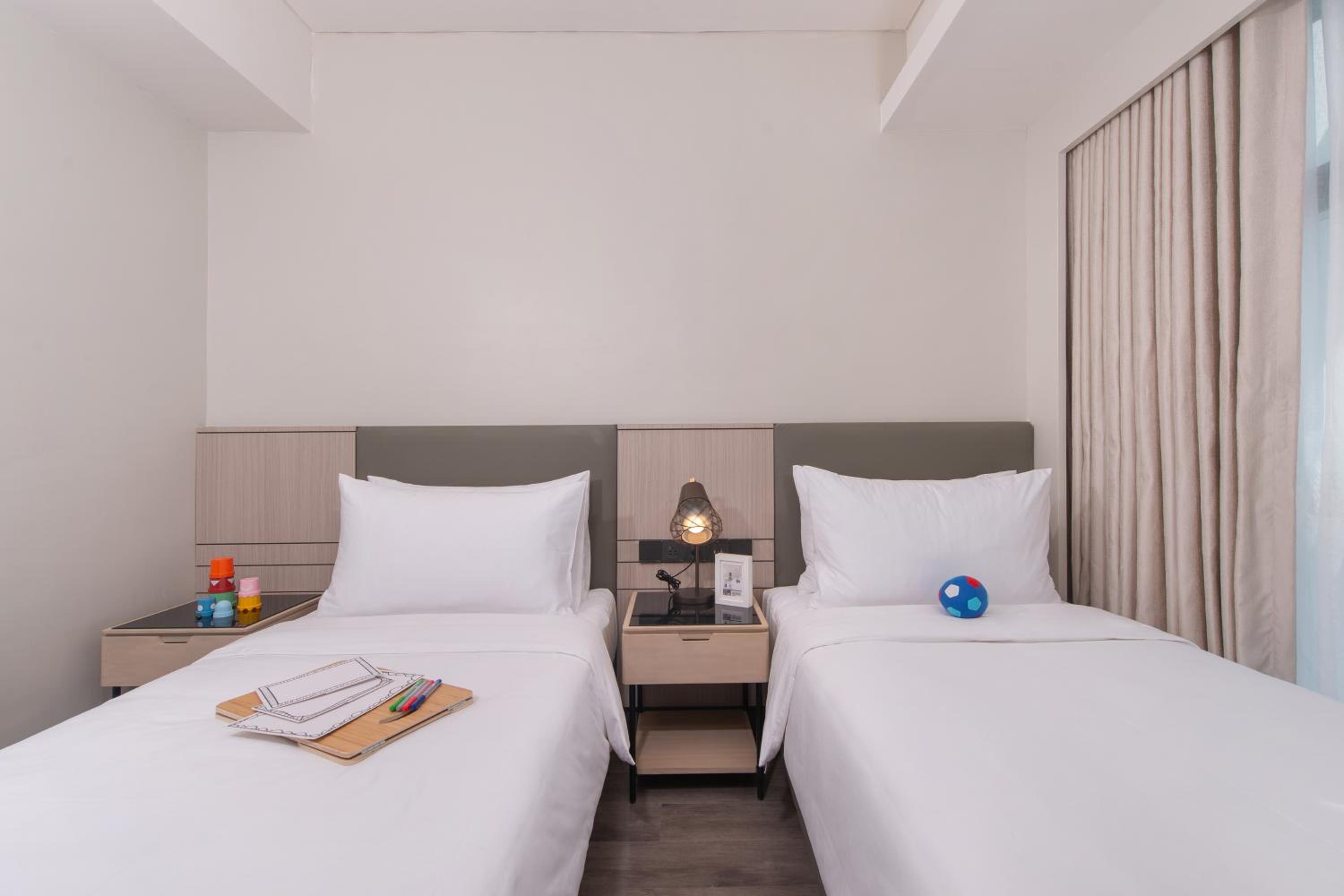 2 Bedrooms, Apartment