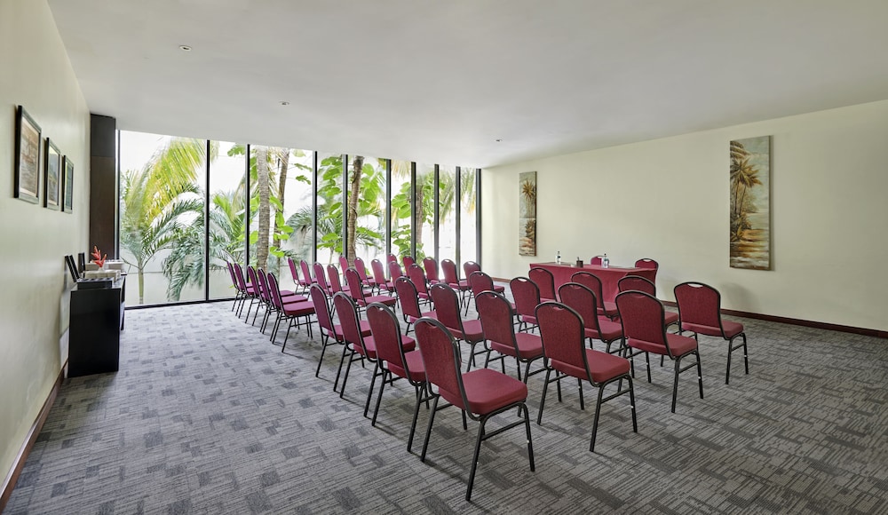 Hyatt Regency Dar Es Salaam - The Kilimanjaro 59/74