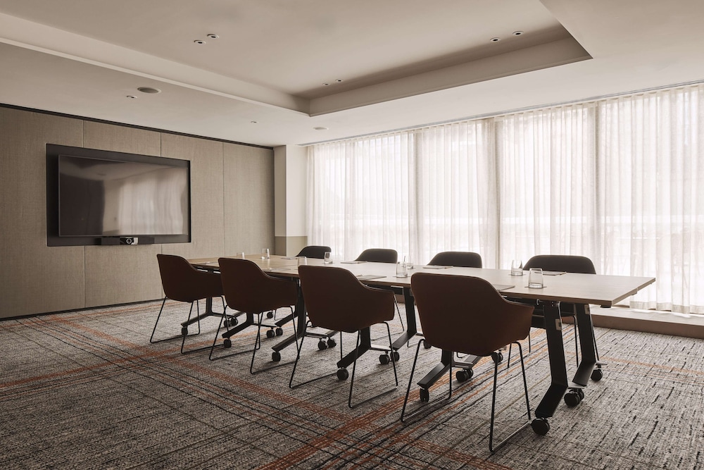 Rydges Melbourne 38/50