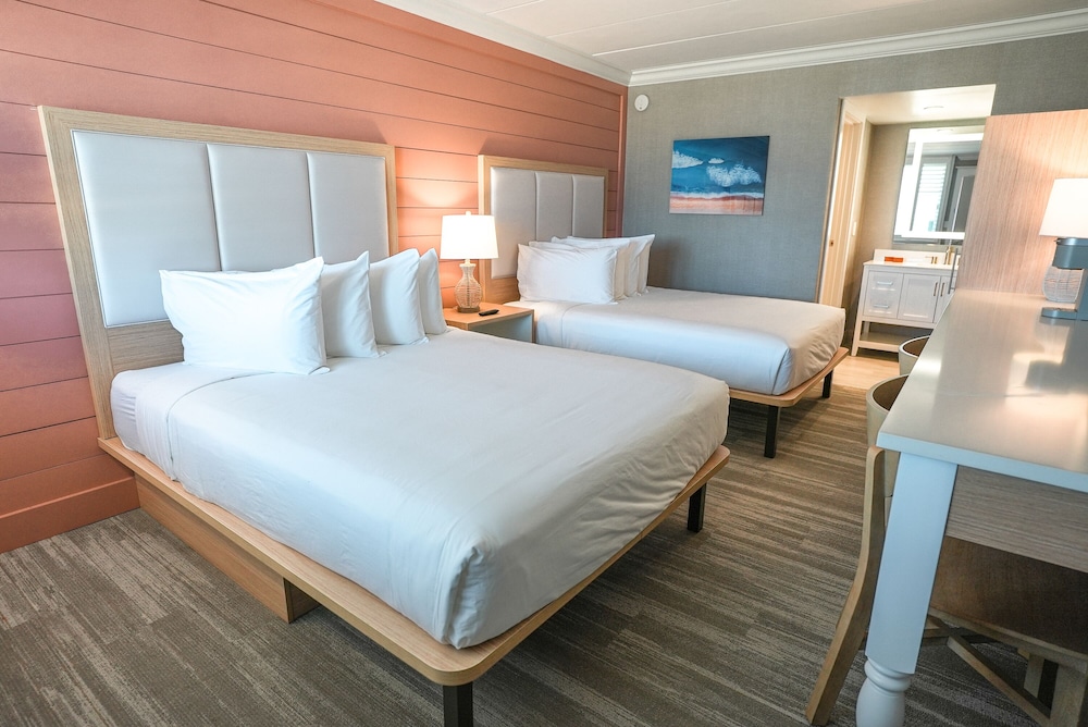 Room, 2 Queen Beds, Ocean Front