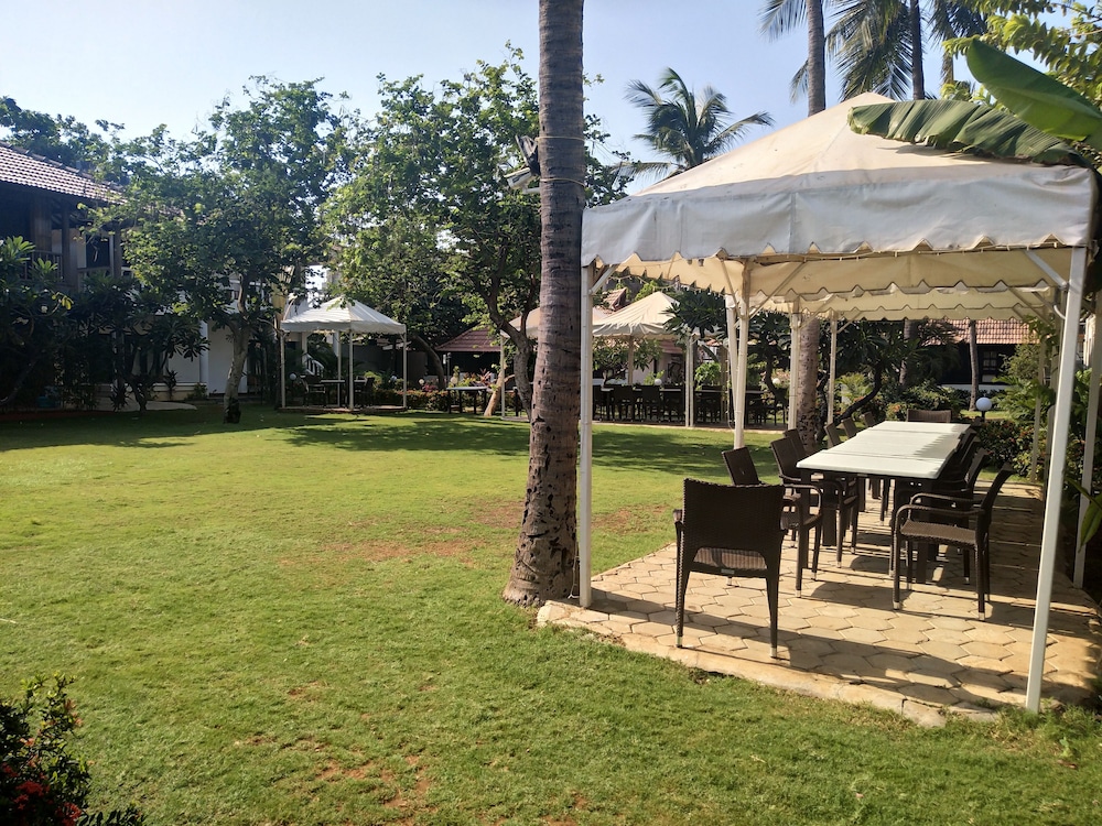 Green Meadows Resort 30/37