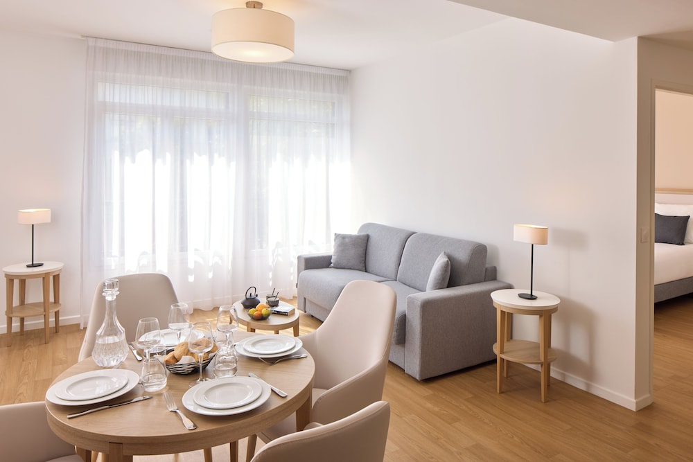 Quality Aparthotel Val d Europe 30/38