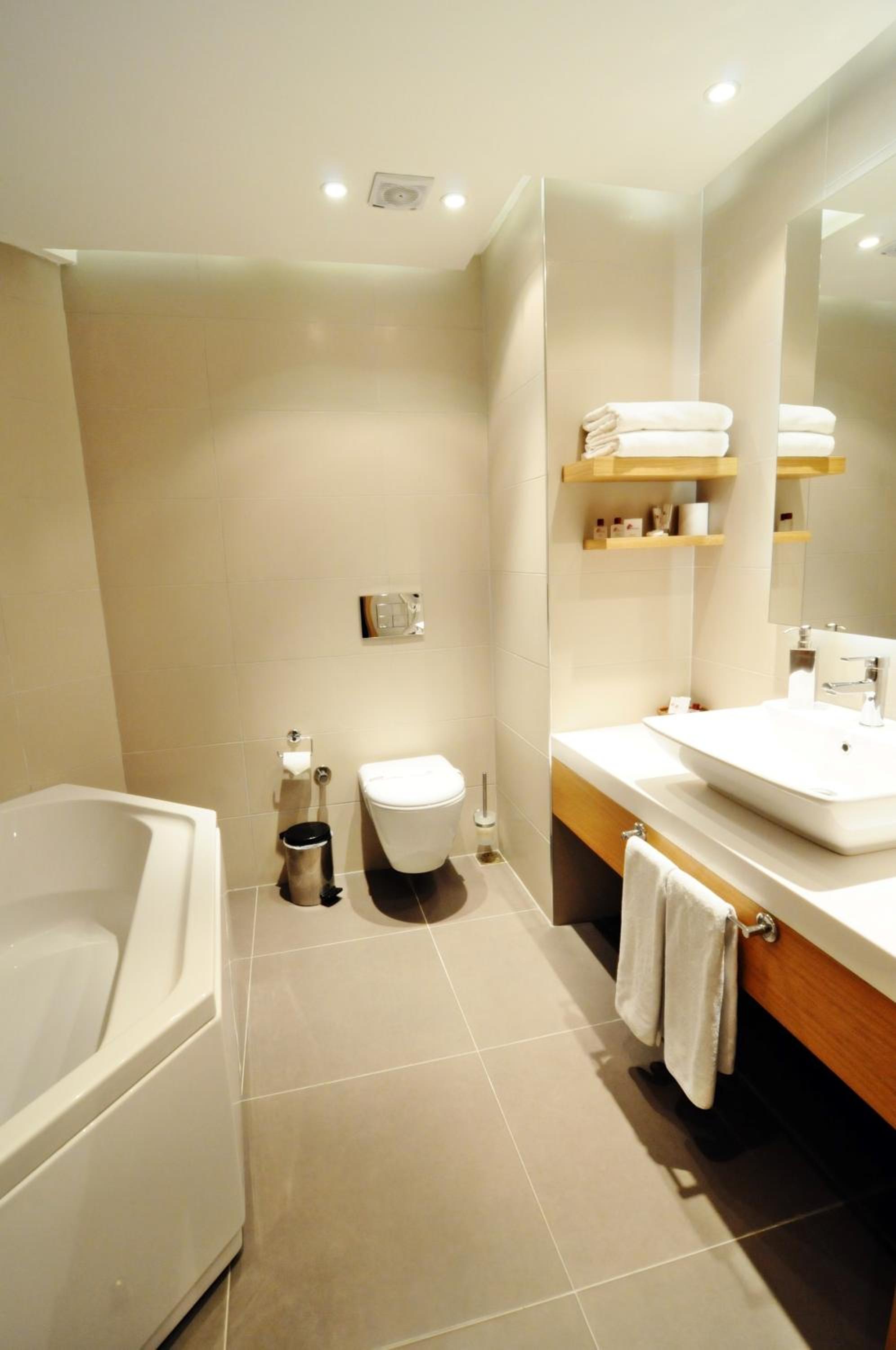 SILIVRI PARK HOTEL 49/50