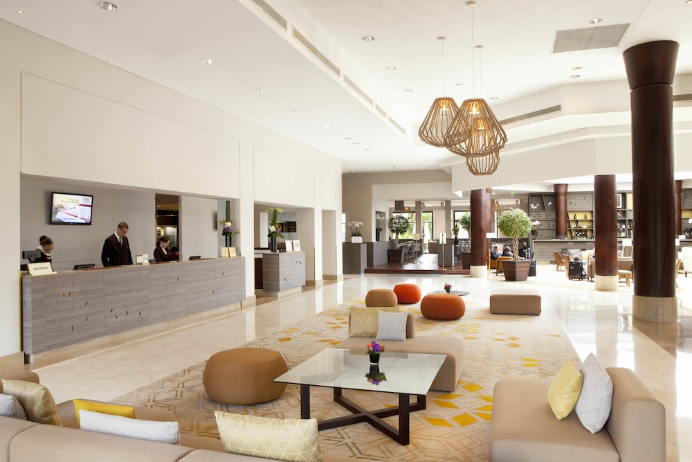 Lobby at Marriott Paris Charles de Gaulle Airport Hotel, ROISSY EN FRANCE