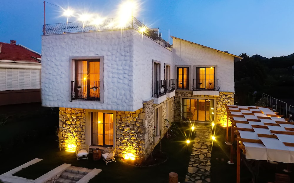 Huzurla Otel 2/50