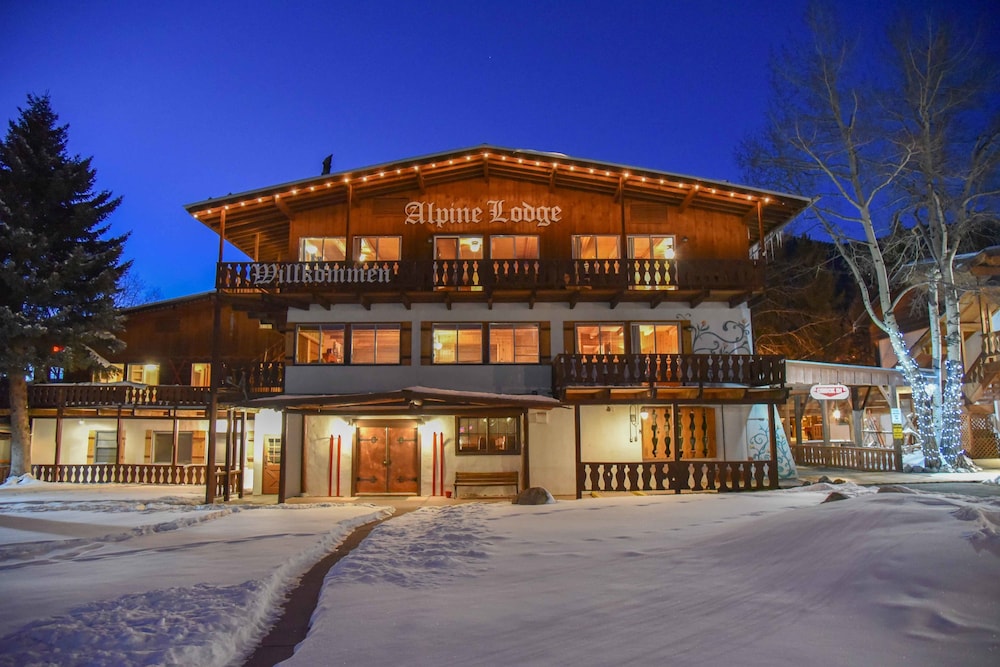 Alpine Lodge 1/50