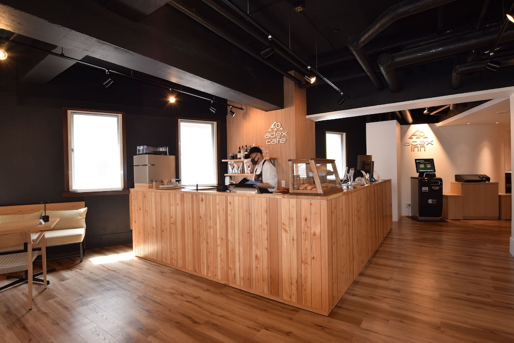 Adex Inn 6/36