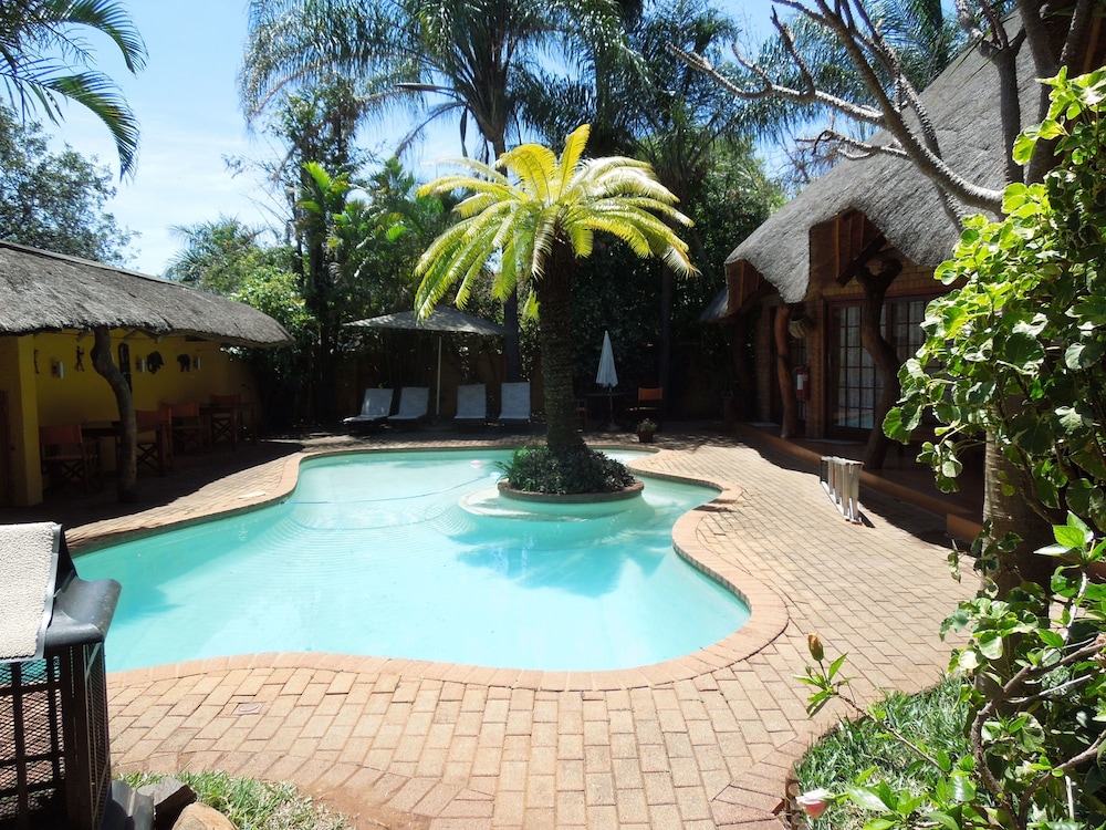 Trees Too Guest Lodge 29/39