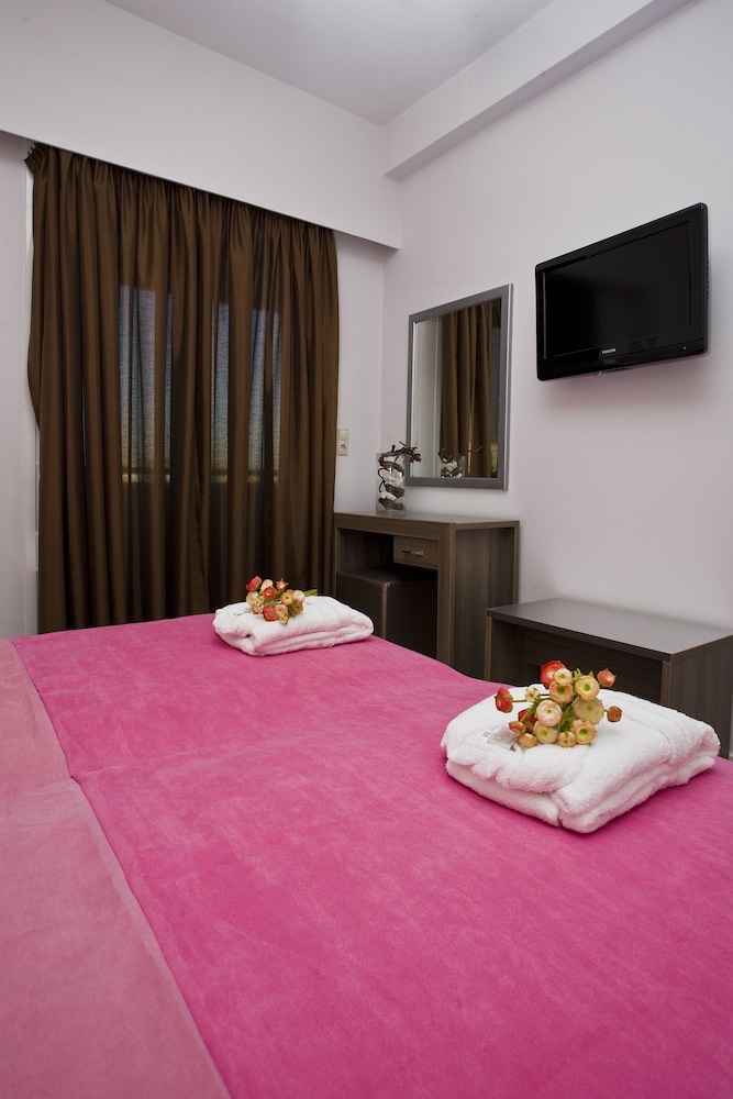Astron Hotel 15/50