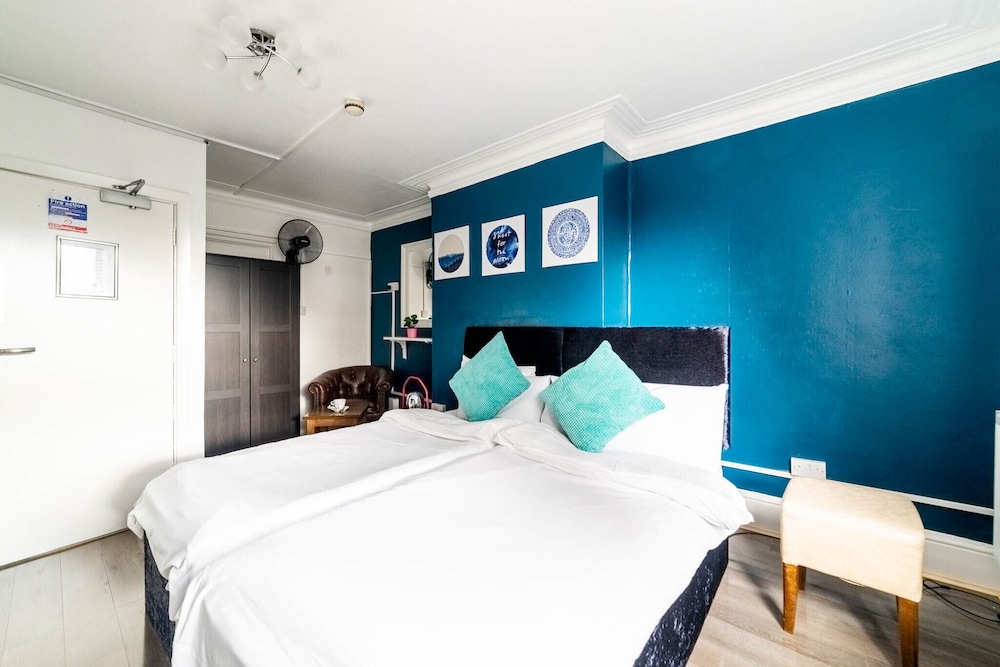 Book a Bed Hostels (ex. Venture Hostel) 21/64