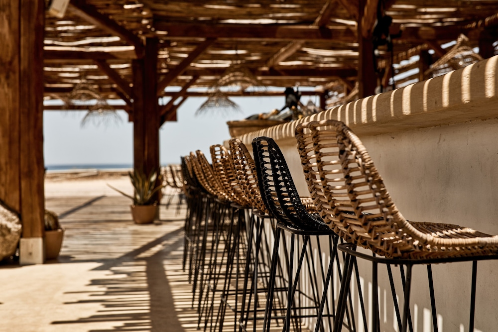 NAXIAN ON THE BEACH 45/50